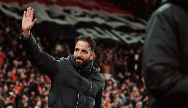 Owen ‘sướng mắt’ với Man United_693fd4263e759.jpeg