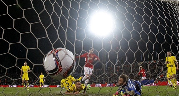 Ra sân với đội hình lạ, Man United hòa hú vía ở nước Nga_693ff6c51fafe.jpeg