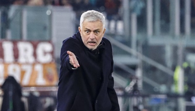 Roma thắng 2-0, Mourinho vẫn chưa hài lòng_693fdd8f0c535.jpeg