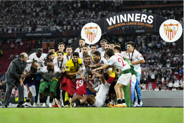 “Tôi không mong đợi giành được danh hiệu đầu tiên trước Roma”_693fda2d68fc2.png