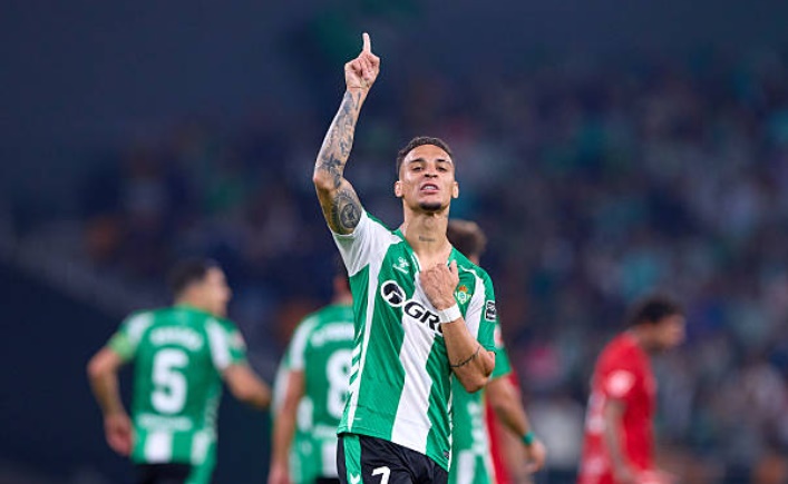 Từ La Liga đến Europa League: Antony khẳng định vị thế ngôi sao số một tại Real Betis_693fcce817ae8.jpeg