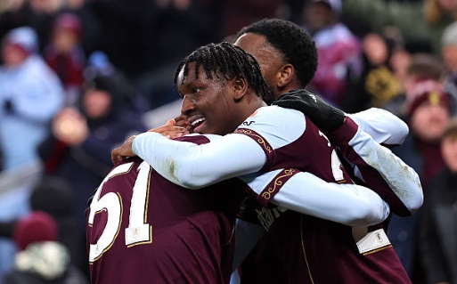 Ngược dòng cảm xúc, Villa loại Salzburg khỏi Europa League_69848926562f0.jpeg